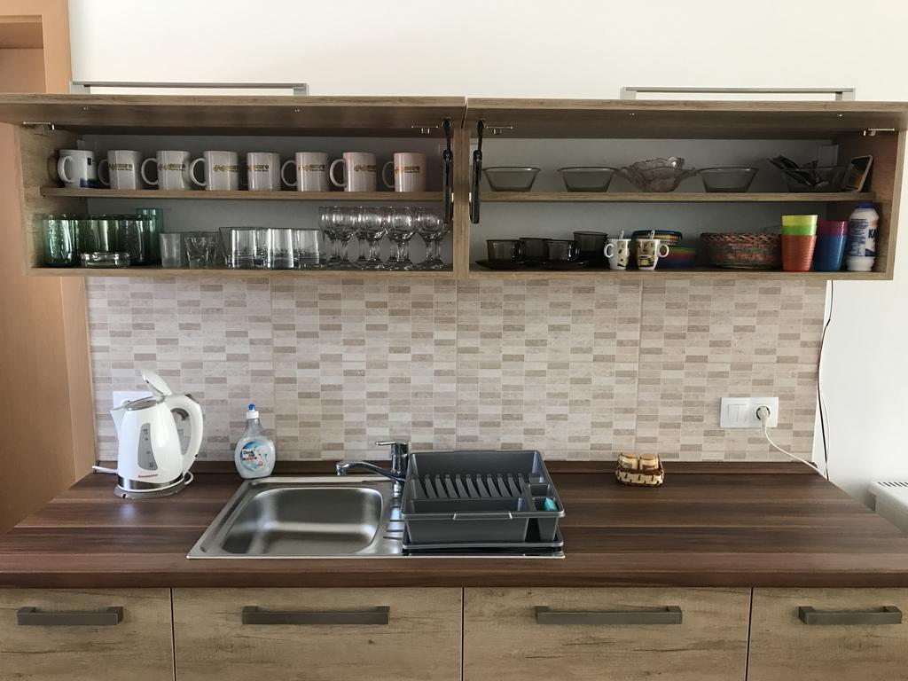 Barand Apartman Егер Екстериор снимка